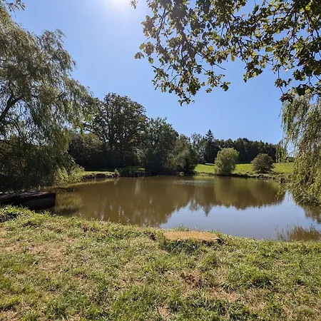 Gite Paisible A Gruey-Les-Surance Avec Terrasse Et Jardin - Fr-1-589-774 Gruey-les-Surance